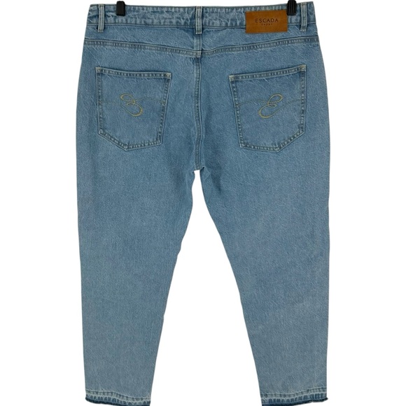 Escada Sport Light Wash Distressed Fringe Heart Released Hem Sexy Boyfriend Jean - Picture 6 of 15